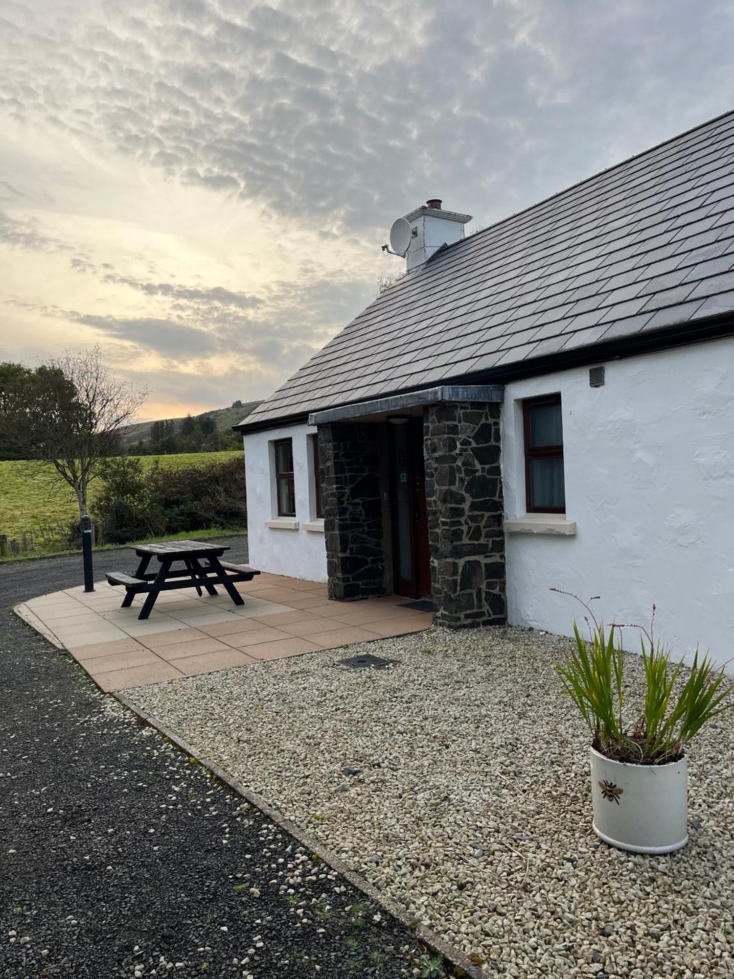 Tavnaghoney Cottages Cushendall Buitenkant foto